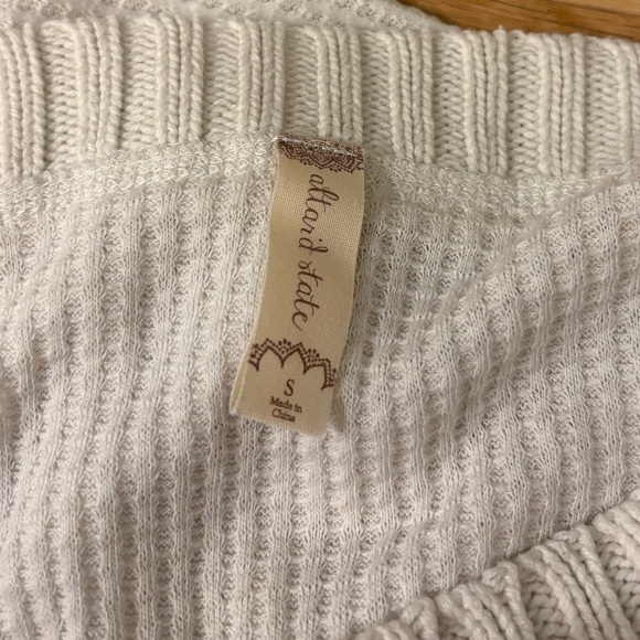 Altar’d State Samantha Sweater Blue Grey Size Small Off The Shoulder - Picture 3 of 3